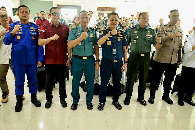 Tingkatkan Sinergi Pelayanan Pelabuhan Tanjung Perak, Asops Danlantamal V Ikuti Halal Bihalal dan Coffee Morning Unsur Maritim